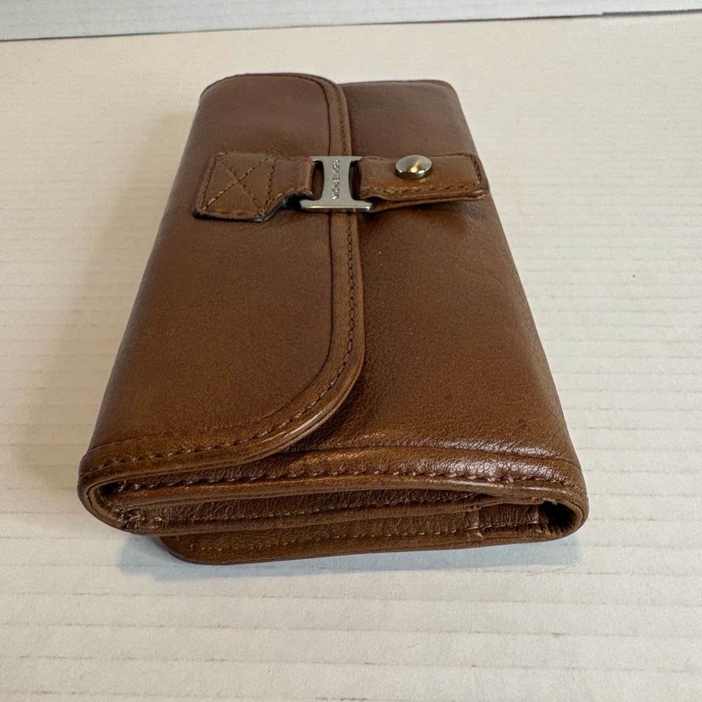 Michael Kors Tan Leather Snap-Closure Continental Wallet - Picture 4 of 7